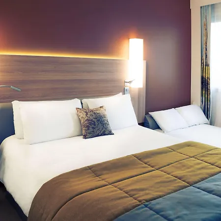 Hotel Mercure Macon Bord De Saone Exterior photo