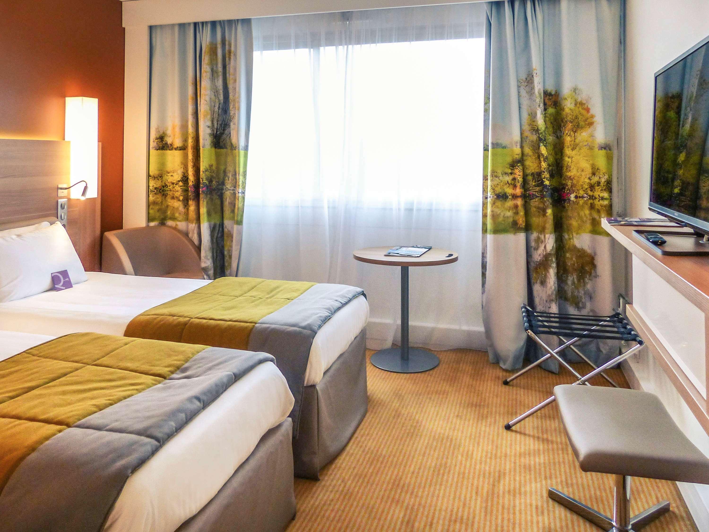 Hotel Mercure Bord De Saone 4*