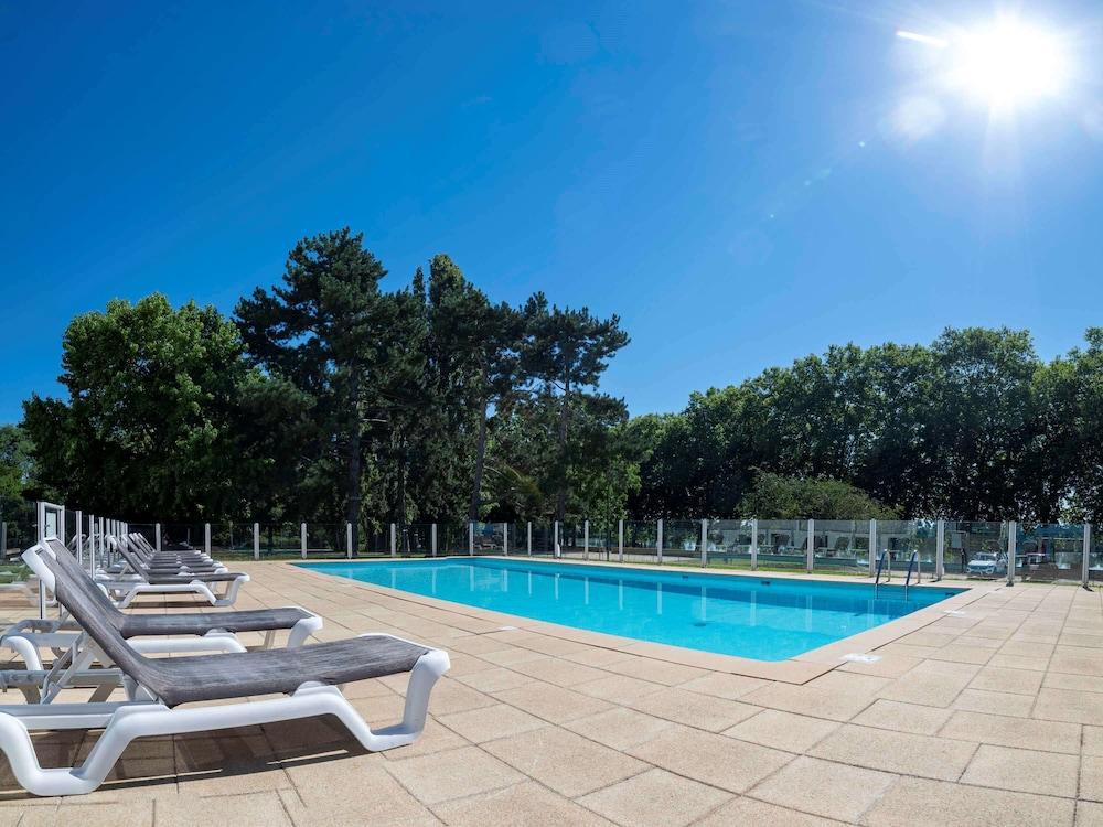 Mercure Bord De Saone Hotel